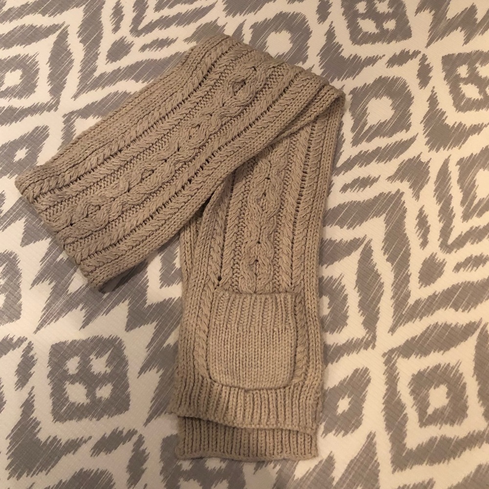 Banana republic merino wool scarf